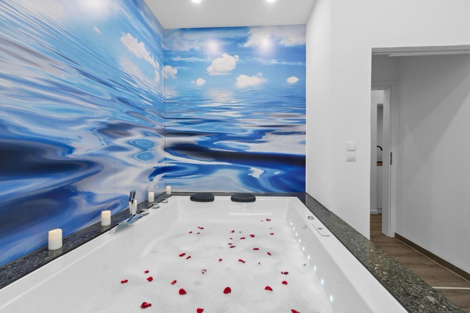 Old Town Fun & Spa Букурещ Екстериор снимка